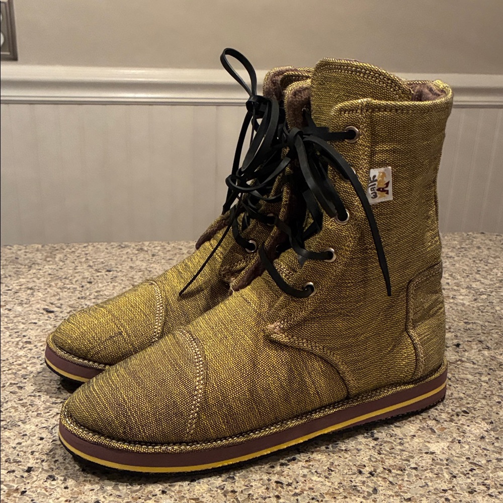 Size 8 Women’s Sole Rebels Walk Naked Boots